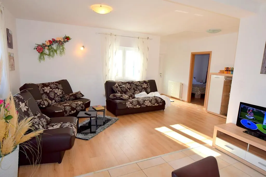 Apartments Celebrini Malinska Croazia