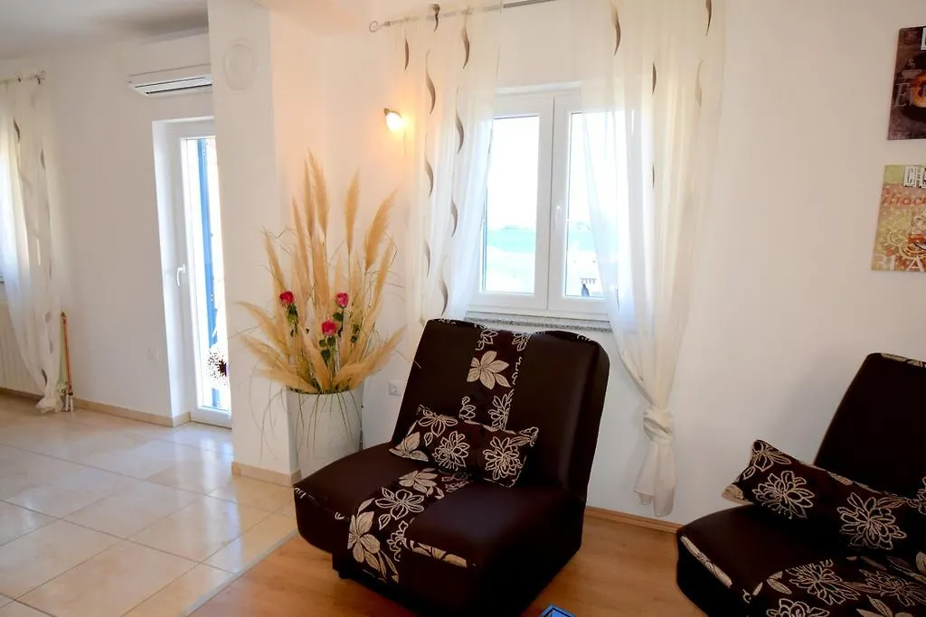 Apartment Celebrini Malinska