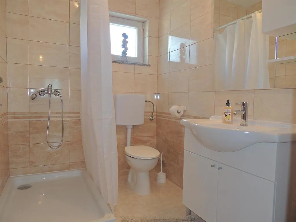 Apartment Celebrini Malinska
