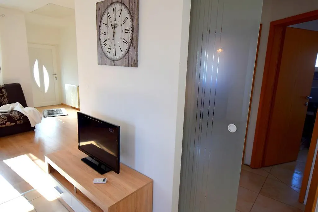 Apartment Celebrini Malinska