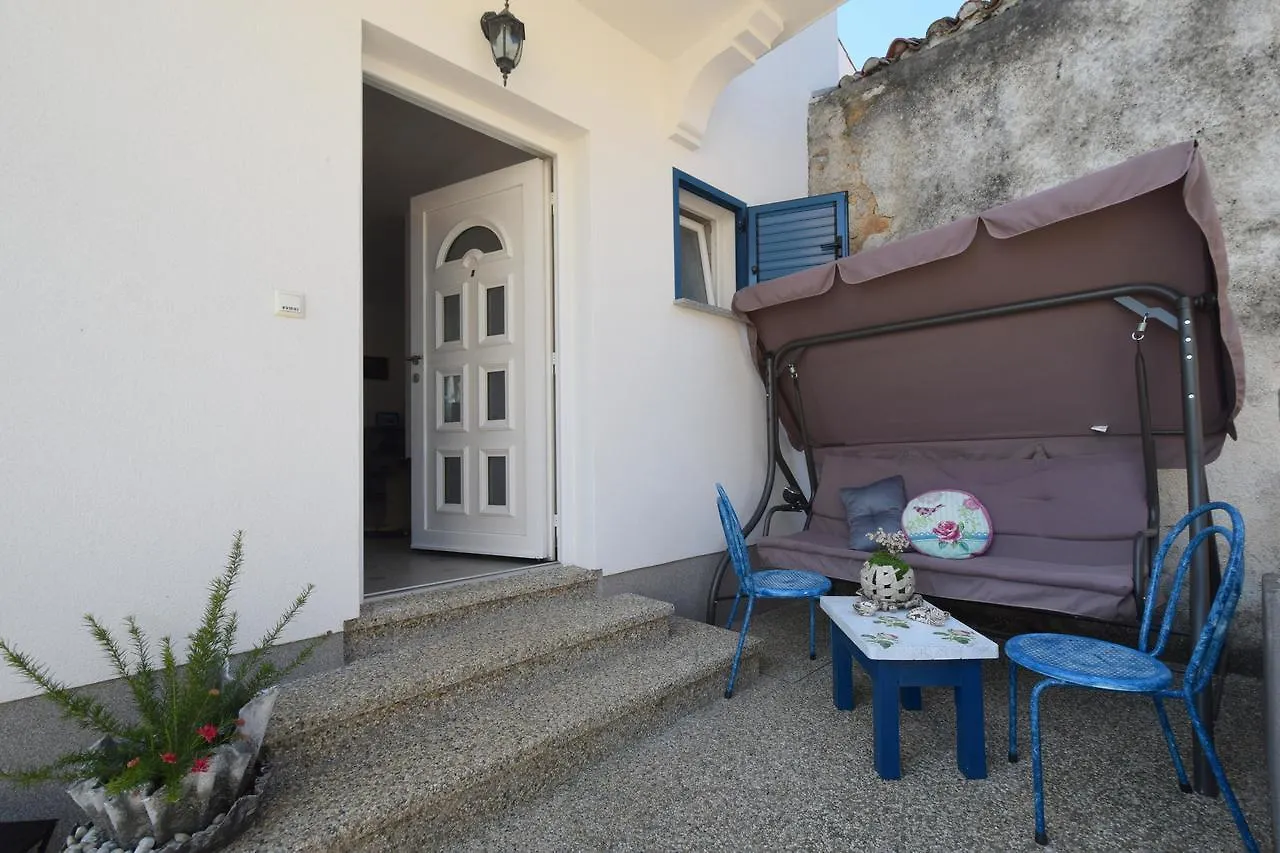 Apartment Celebrini Malinska